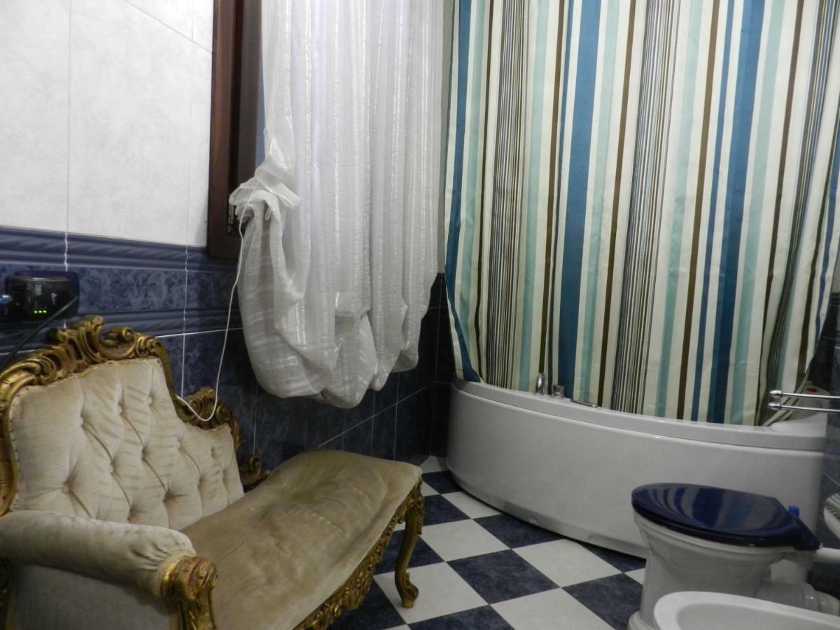 B&B Venezia Le Tre Rose เมสเตร ภายนอก รูปภาพ