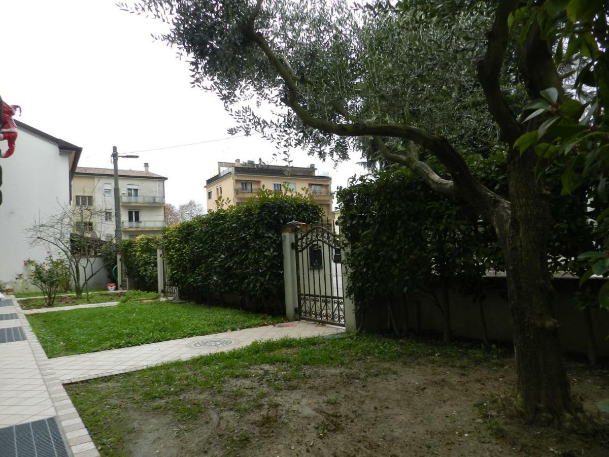 B&B Venezia Le Tre Rose เมสเตร ภายนอก รูปภาพ