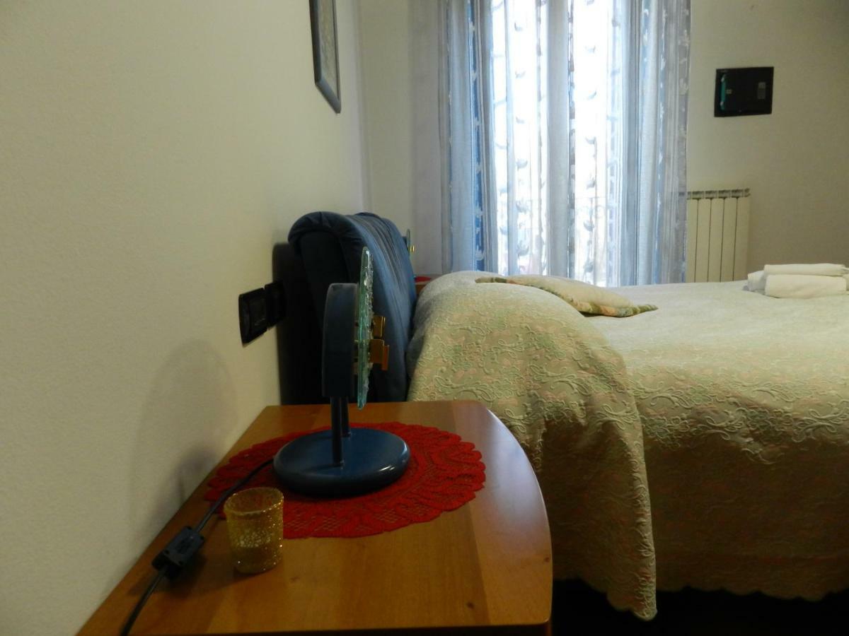 B&B Venezia Le Tre Rose เมสเตร ภายนอก รูปภาพ
